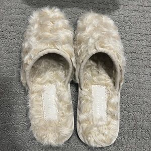 Kate Spade faux fur slippers